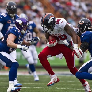 开云体育移动版-穿越火线 选手操作细节引发热议 观众热烈讨论，穿越火线选手等级名单